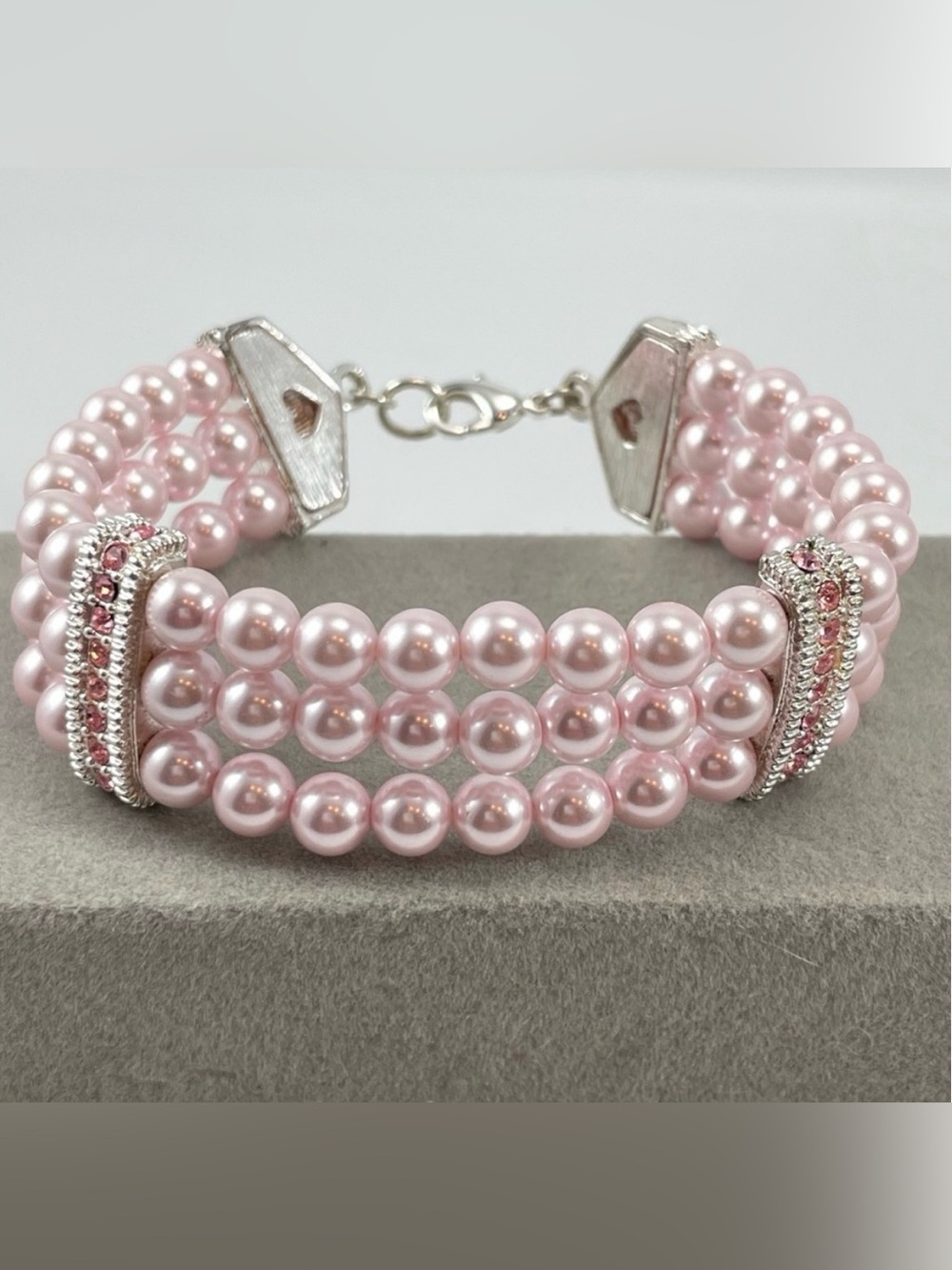 Stunning Unsigned Pink Glass Pearls Rhinestone Silver Tone Multi Layer Bracelet